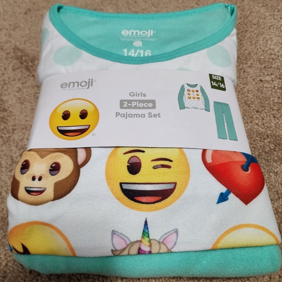 Emoji Graphic 2pc Pajama Set (various sizes) - Picture 2 of 10